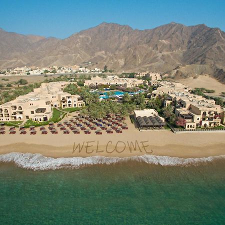 Miramar Al Aqah Beach Resort Extérieur photo The beach at the resort