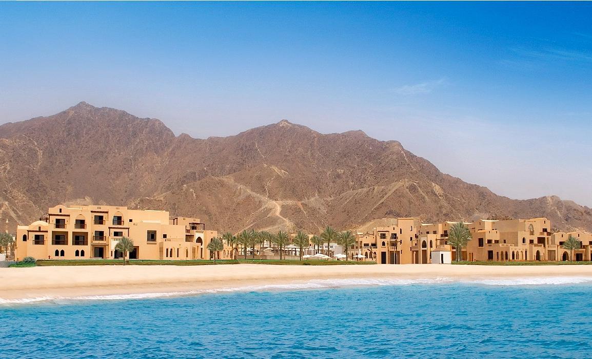 Miramar Al Aqah Beach Resort Extérieur photo The beach at the resort