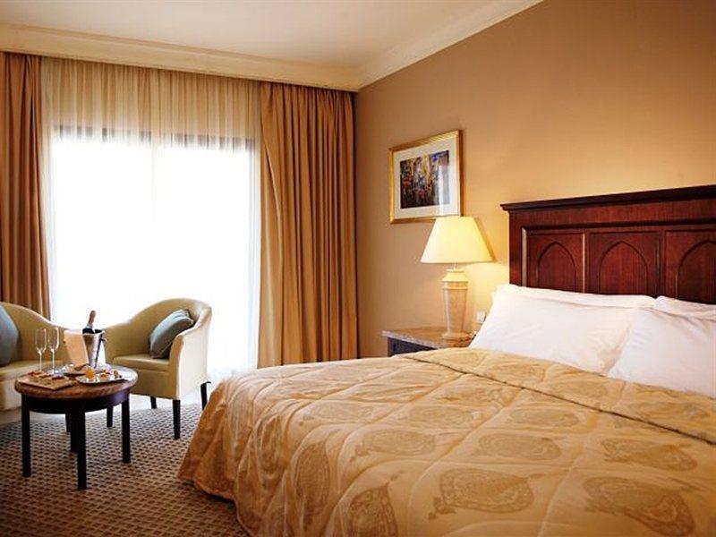 Miramar Al Aqah Beach Resort Extérieur photo A room at the InterContinental Hotel, Addis Ababa