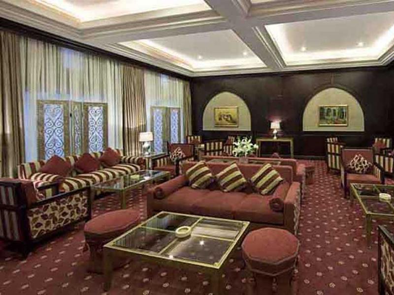 Miramar Al Aqah Beach Resort Extérieur photo The lounge at the Taj Mahal Palace