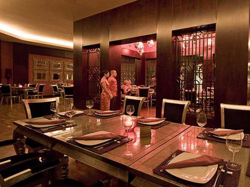 Miramar Al Aqah Beach Resort Extérieur photo The interior of the restaurant