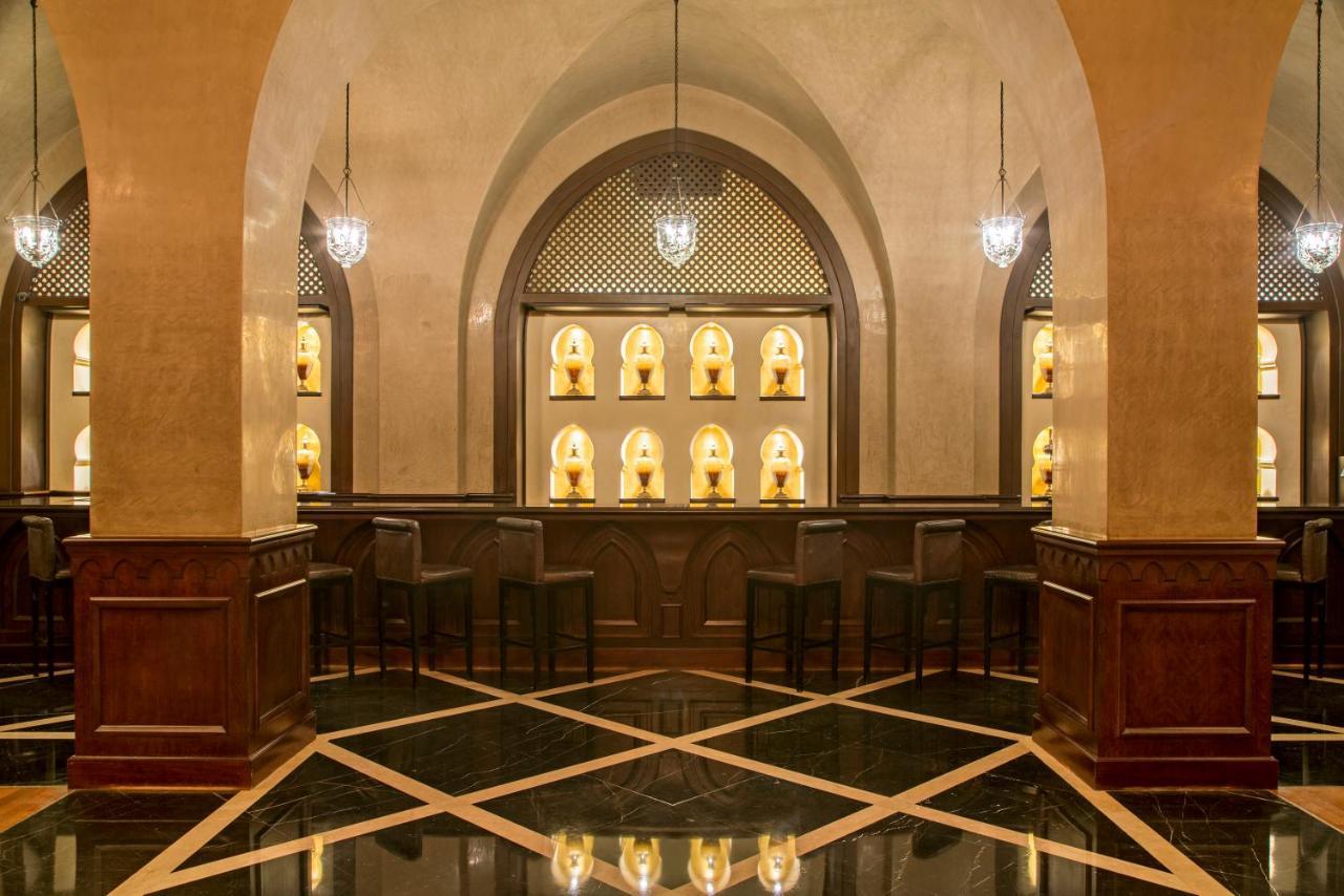 Miramar Al Aqah Beach Resort Extérieur photo The bar at the Ritz-Carlton, Dubai