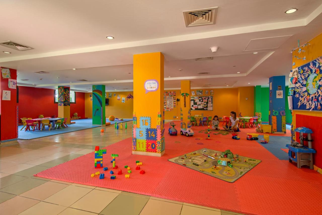 Miramar Al Aqah Beach Resort Extérieur photo The Children's Club at the Grand Hyatt Mumbai